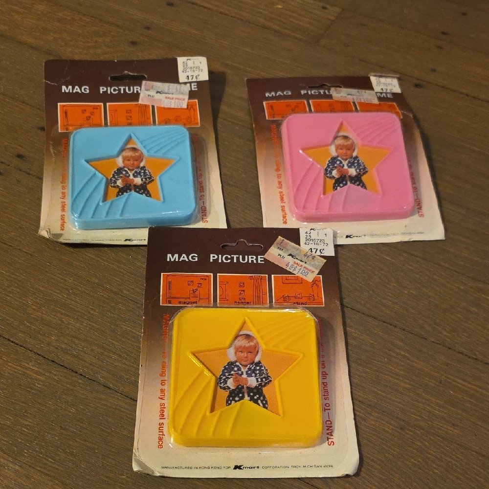 Retro Picture Frames -Set Of 3-Magnetic Star - Blue, Pink, Yellow VTG 1970s. NEW